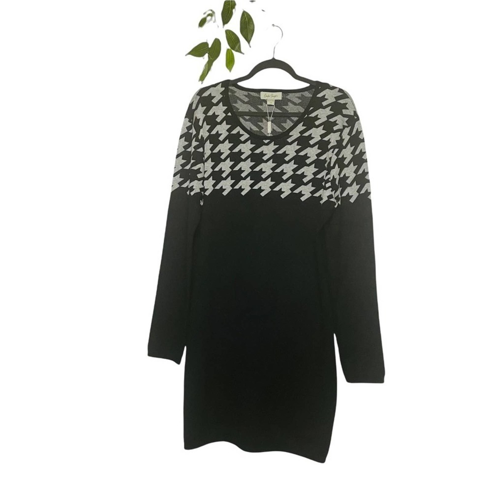 Charlie Paige fitted long sleeve sweater dress houndstooth tight knit NWT